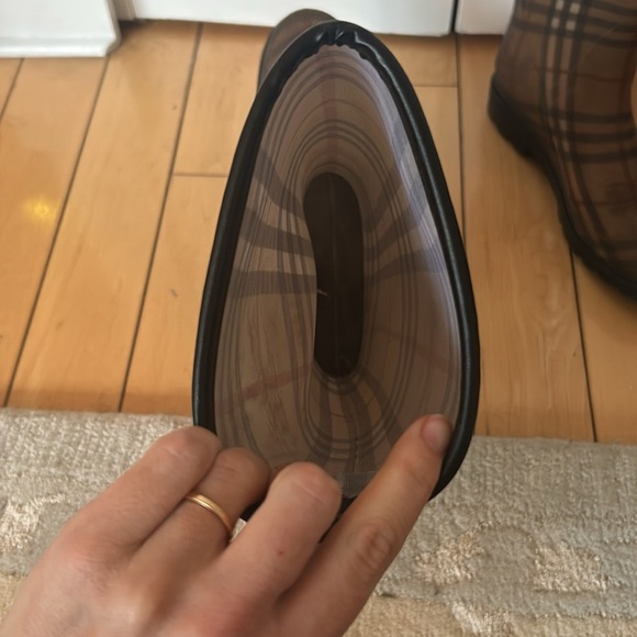 Burberry Rubber Rain Boots House Check Pattern Size 8.5 US/40 Euro/6.5 UK - Picture 5 of 10